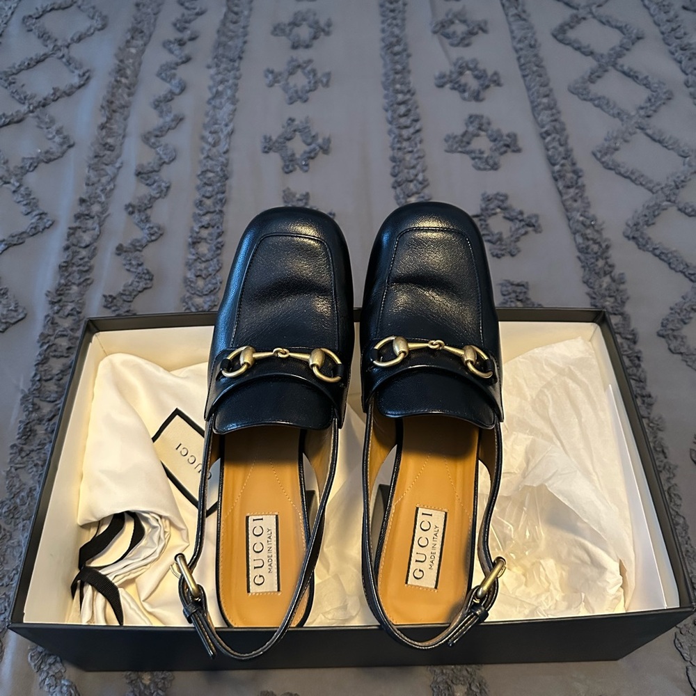 Gucci Women's black Leather shoes with Gold Accents